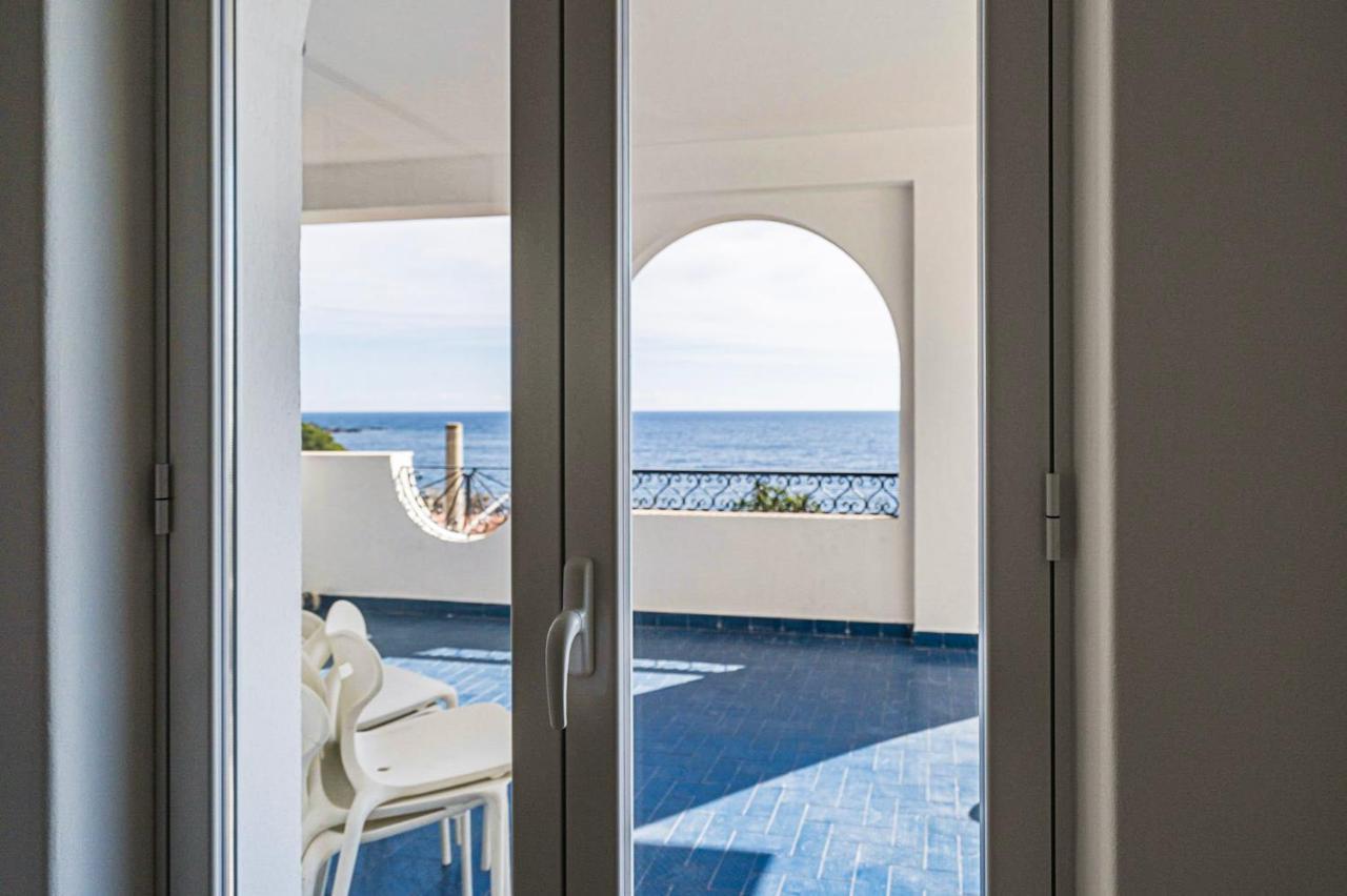 B&B Sea Terrace Aci Castello Exterior photo